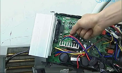 柯坪美的空调电话是多少